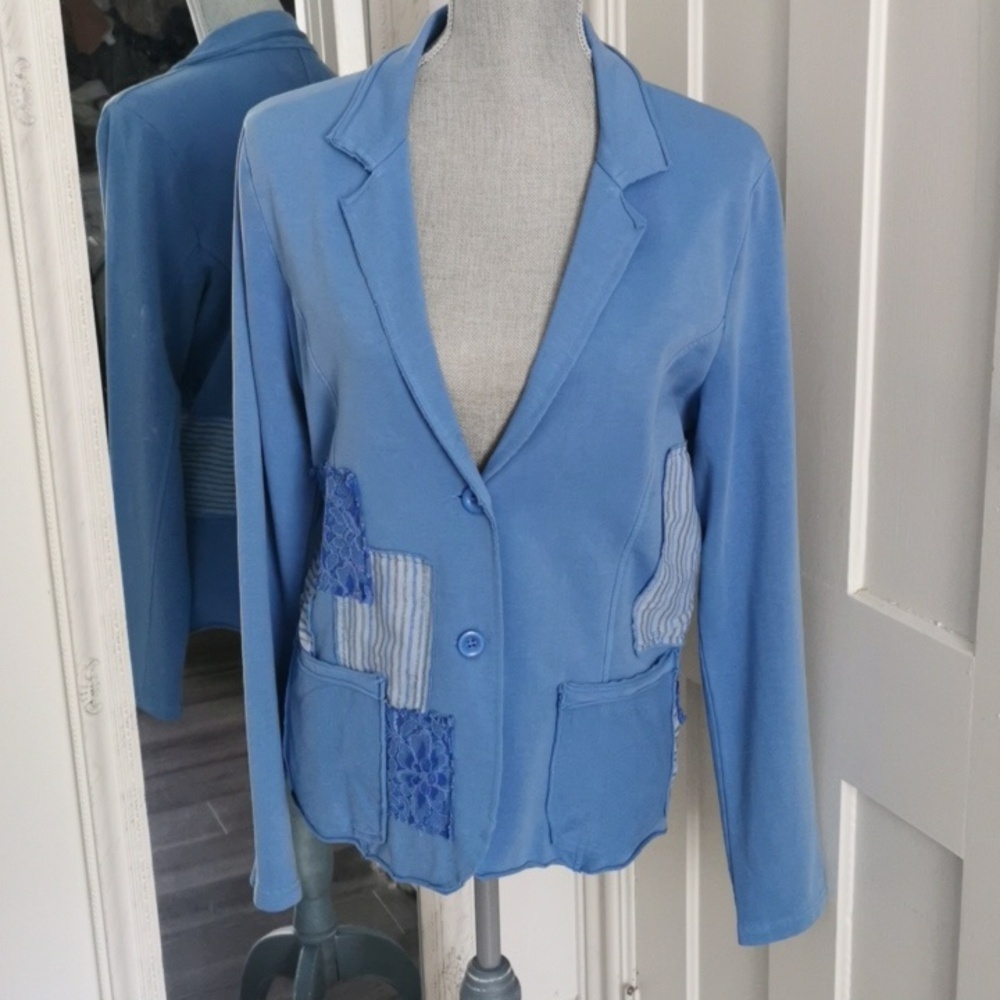 yest cottagecore patchwork lace cotton  jersey blue blazer with pockets. Size 10